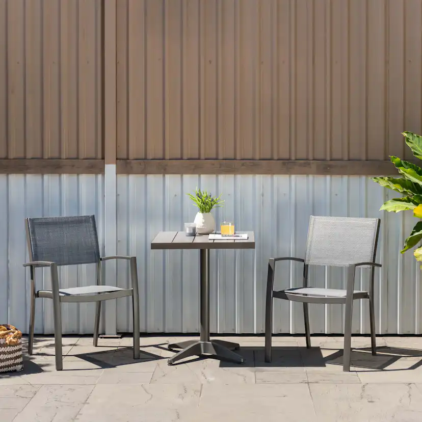 Loungegrupp LifestyleGarden Solana bistrobord + 2 carverstolar