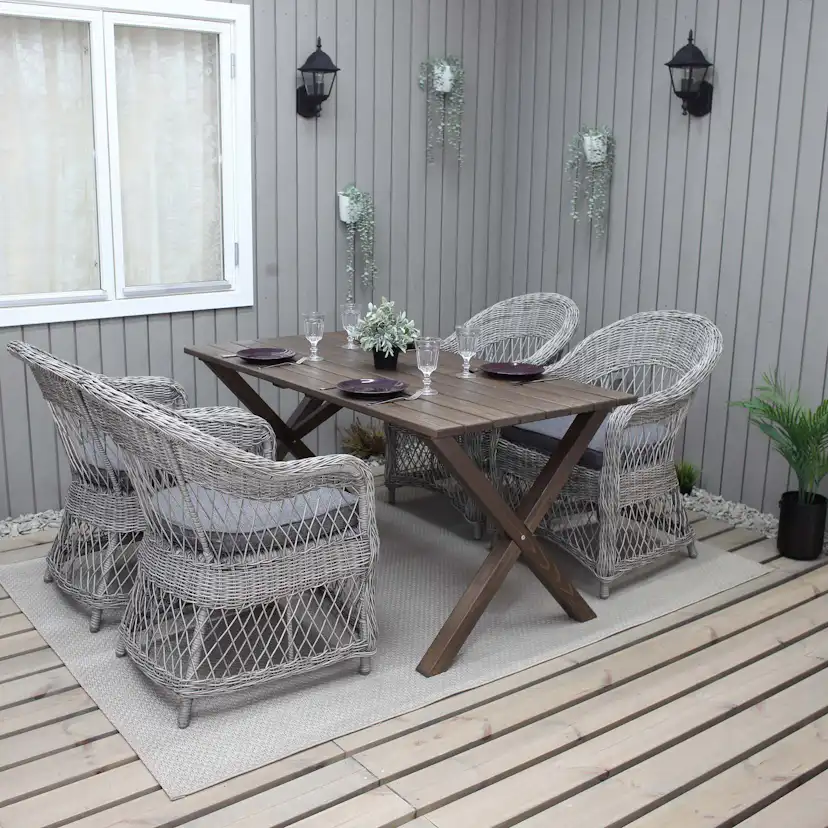 Matgrupp Utomhus Baltic Garden 150 cm bord & 4 Merida grå stolar