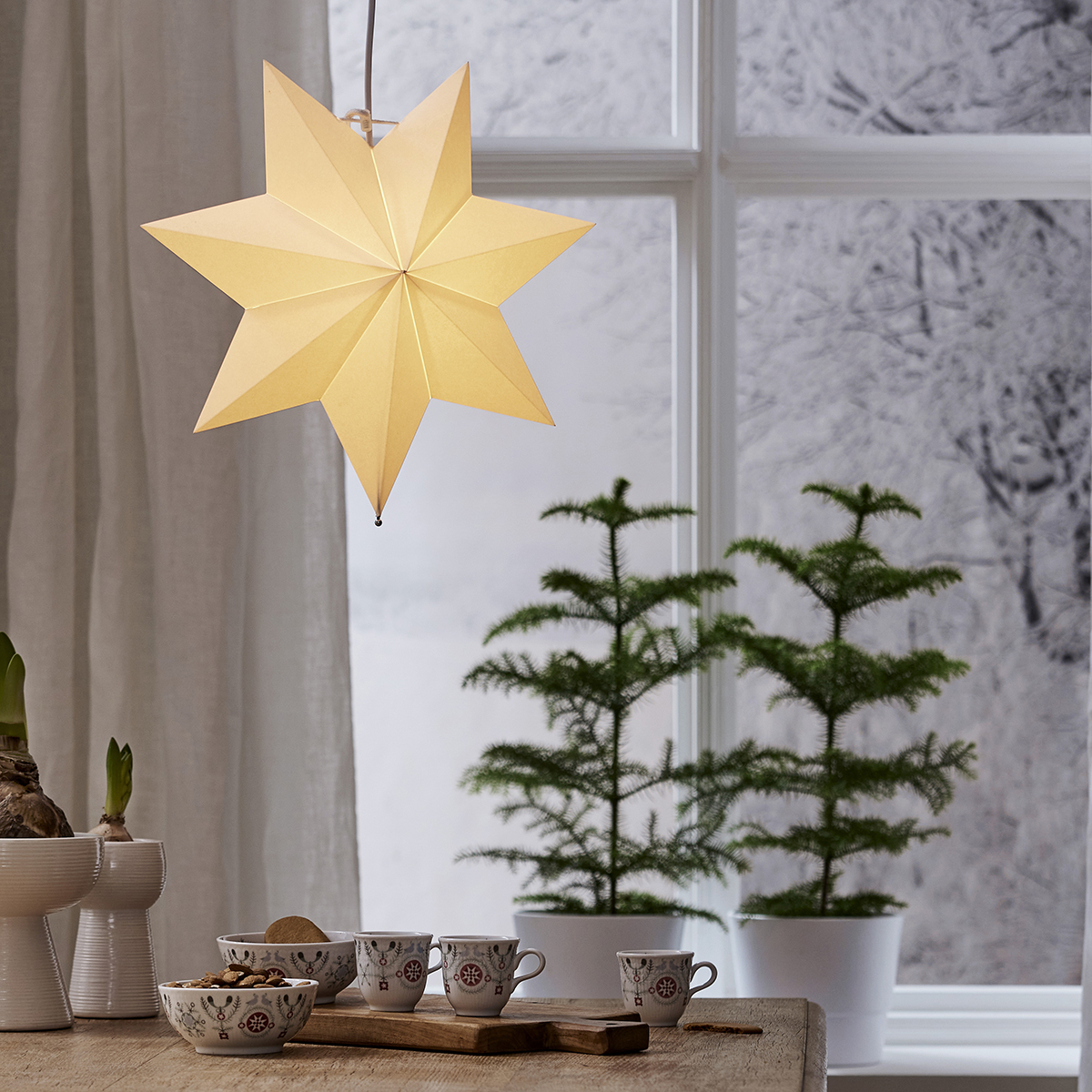 Pappersstjärna Star Trading Polar 40 cm Adventsstjärna till Fönster