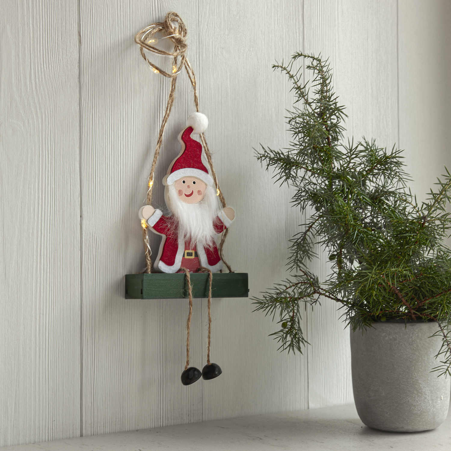 Gungande Tomte Star Trading Santa