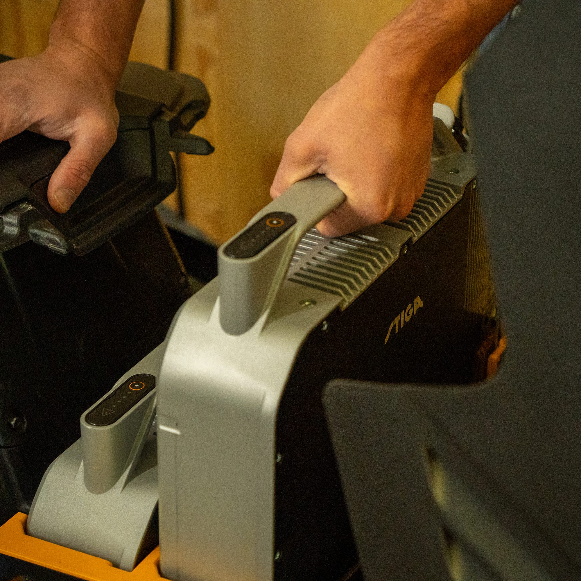 Åkgräsklippare Stiga Tornado 5108E Batteridriven