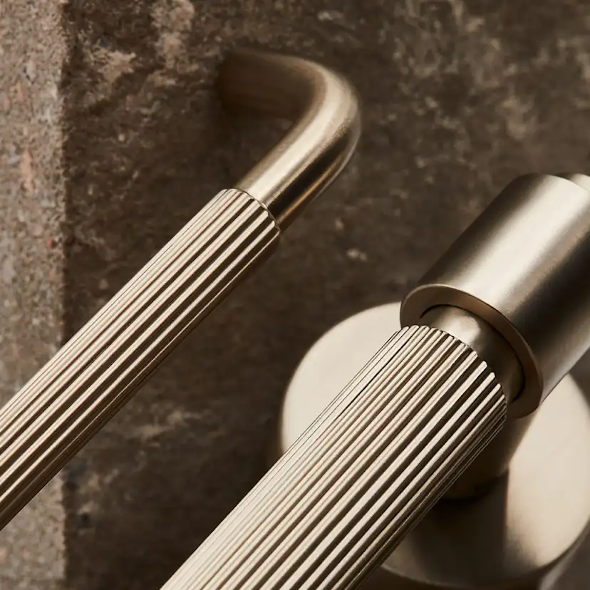 Handtag Beslag Design Helix Stripe