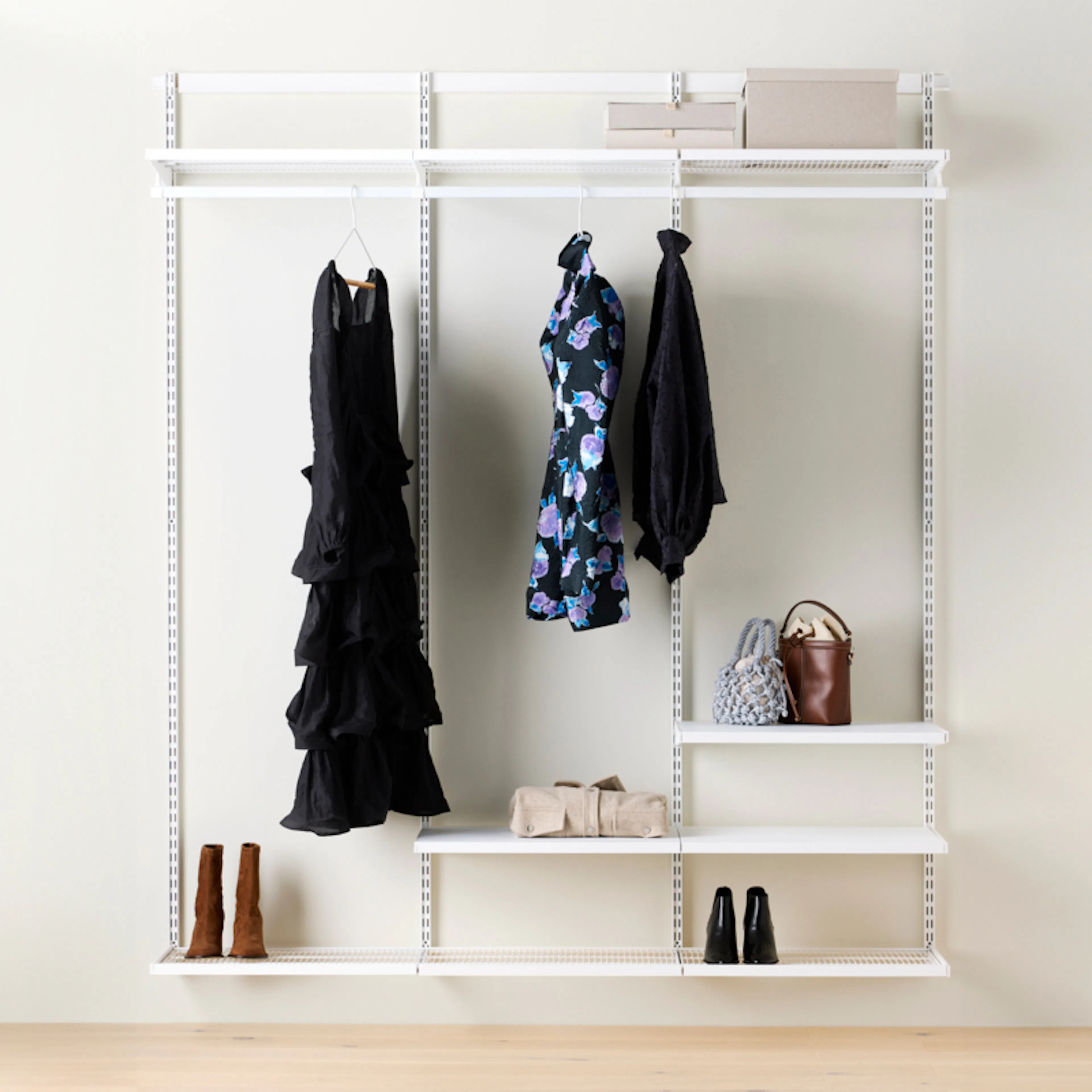 Garderobslösning Elfa Decor+ Enkel med Hyllor