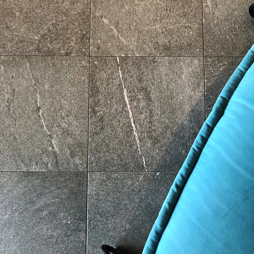 Klinker Lhådös Saga 20x20 cm Antracit