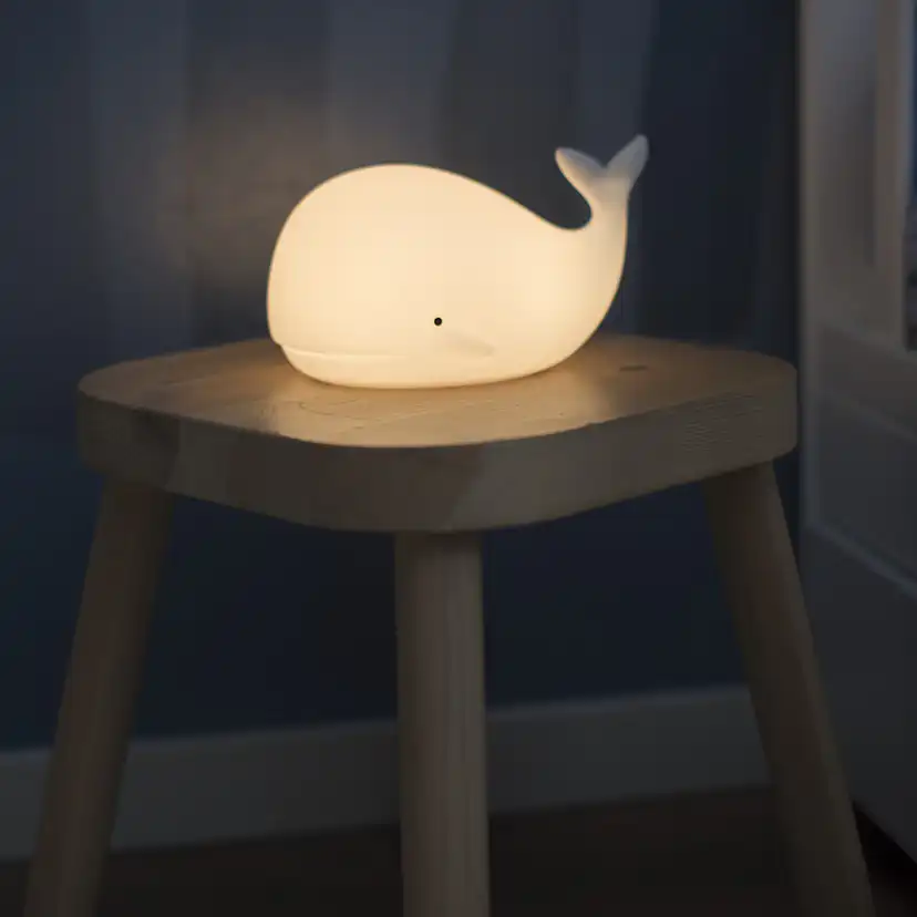 NattlampaLED Star Trading Functional Whale