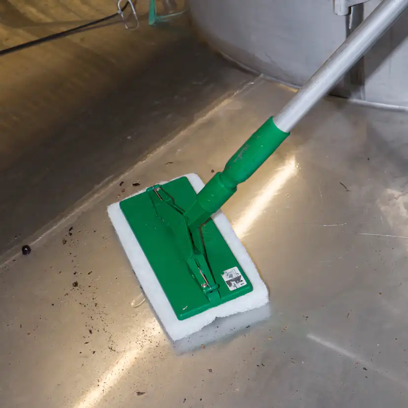 Skurhållare Vikan till Skaft för Skurnylon 230 mm