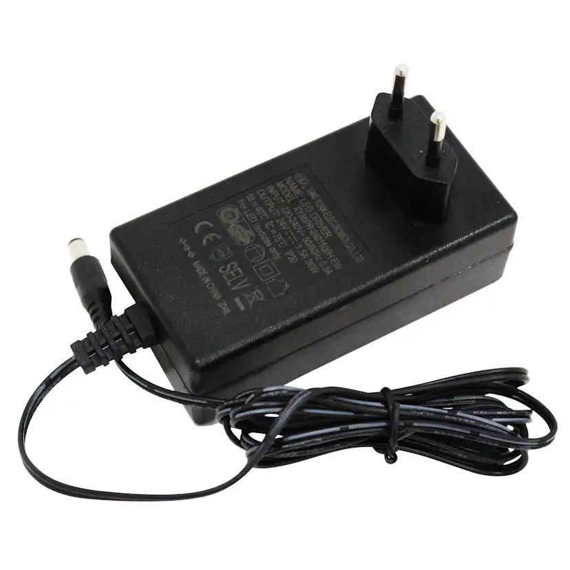 Drivdon Gelia 24V 36W 1,5A Stickprop med Kabel 1,5 M Fejan