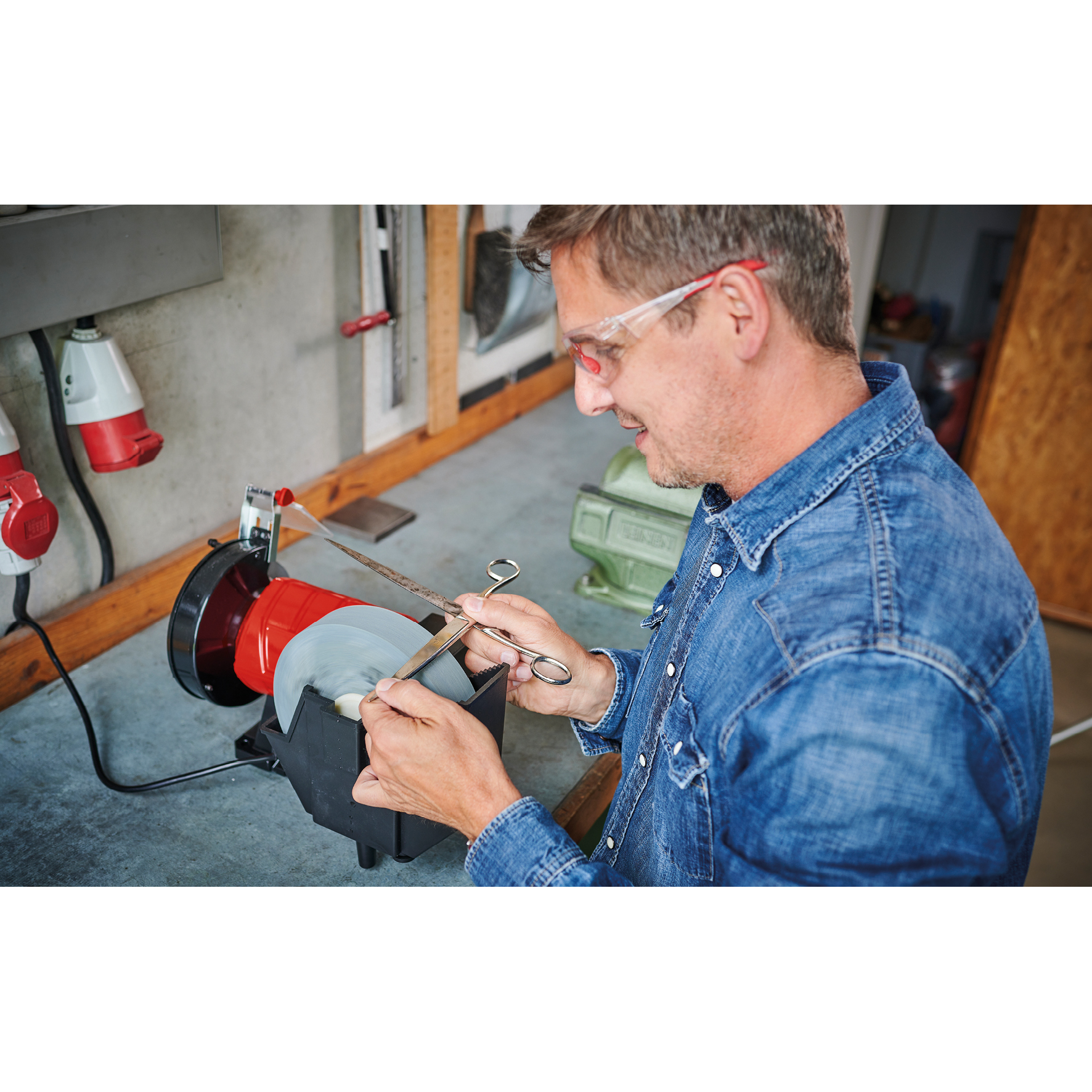 Våt-torrslip Einhell TC-WD 200/150