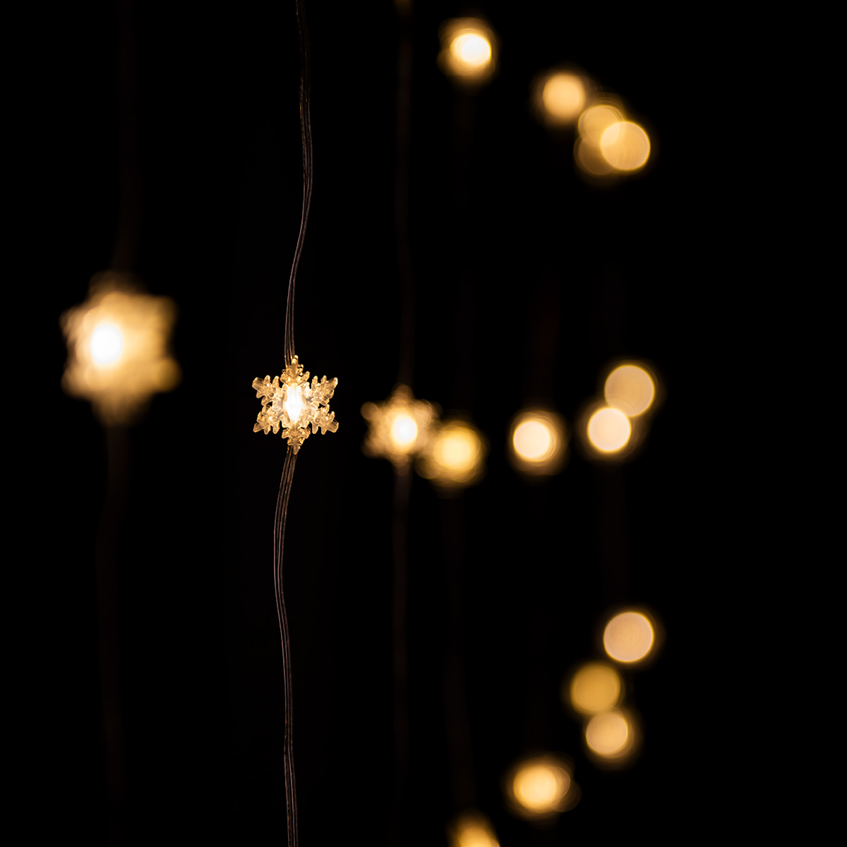 Ljusslinga Gnosjö Konstsmide Gardinslinga Snöflingor IP20