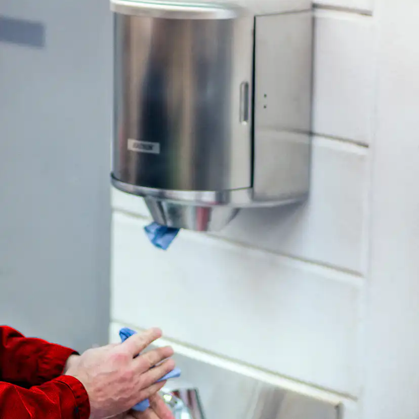 Dispenser Katrin för Torkrulle Centermatad Borstat Stål