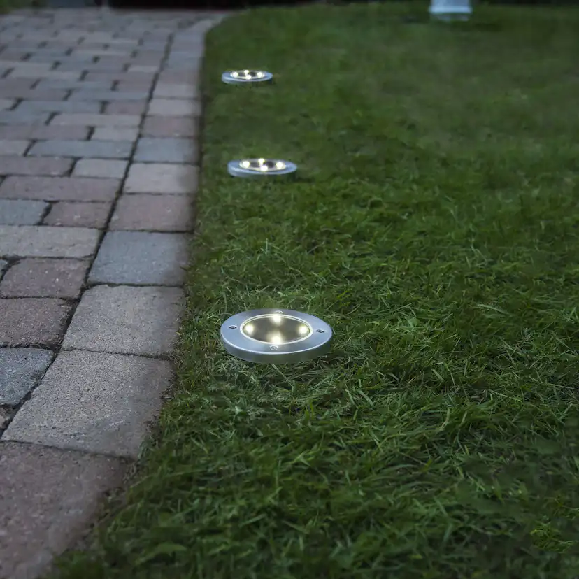 Solcellslampa Star Trading Lawnlight LED Utebelysning 3-pack