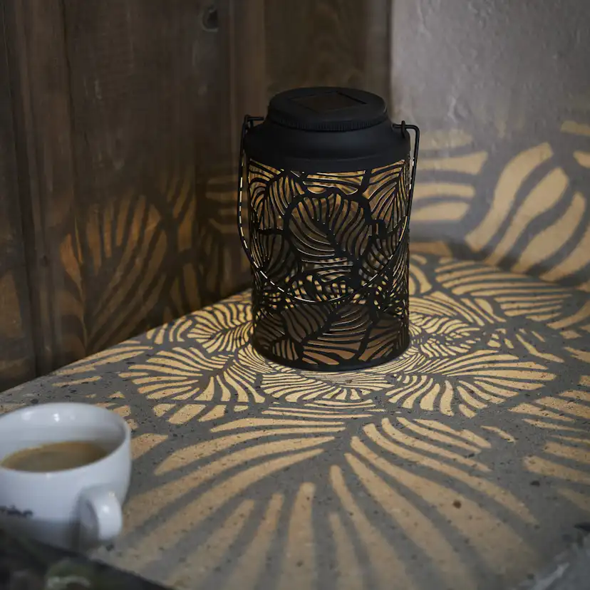 Solcellsdekoration Star Trading Svart Leafy