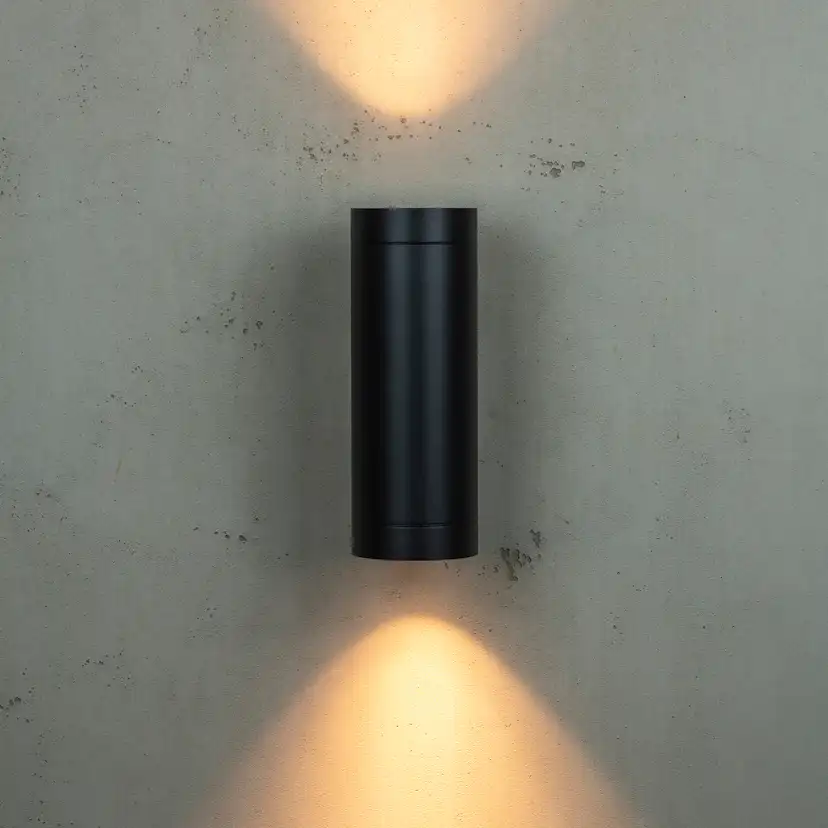 Fasadbelysning Dyberg Larsen Stege Upp & Ner