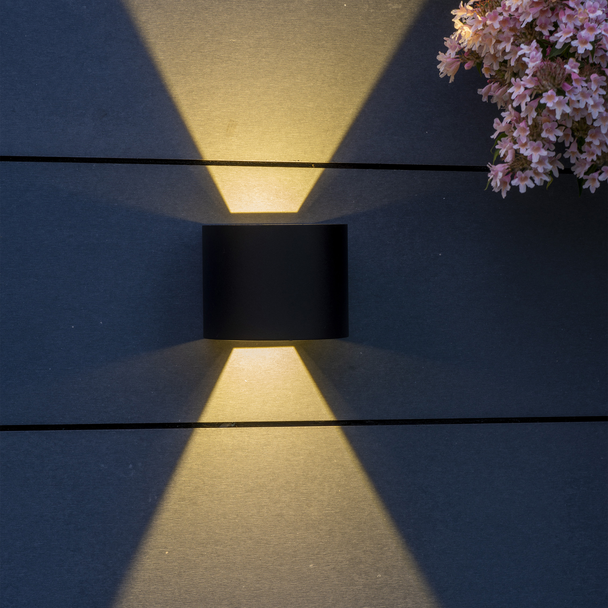 Fasadbelysning Dyberg Larsen Space Mars Upp & Ner