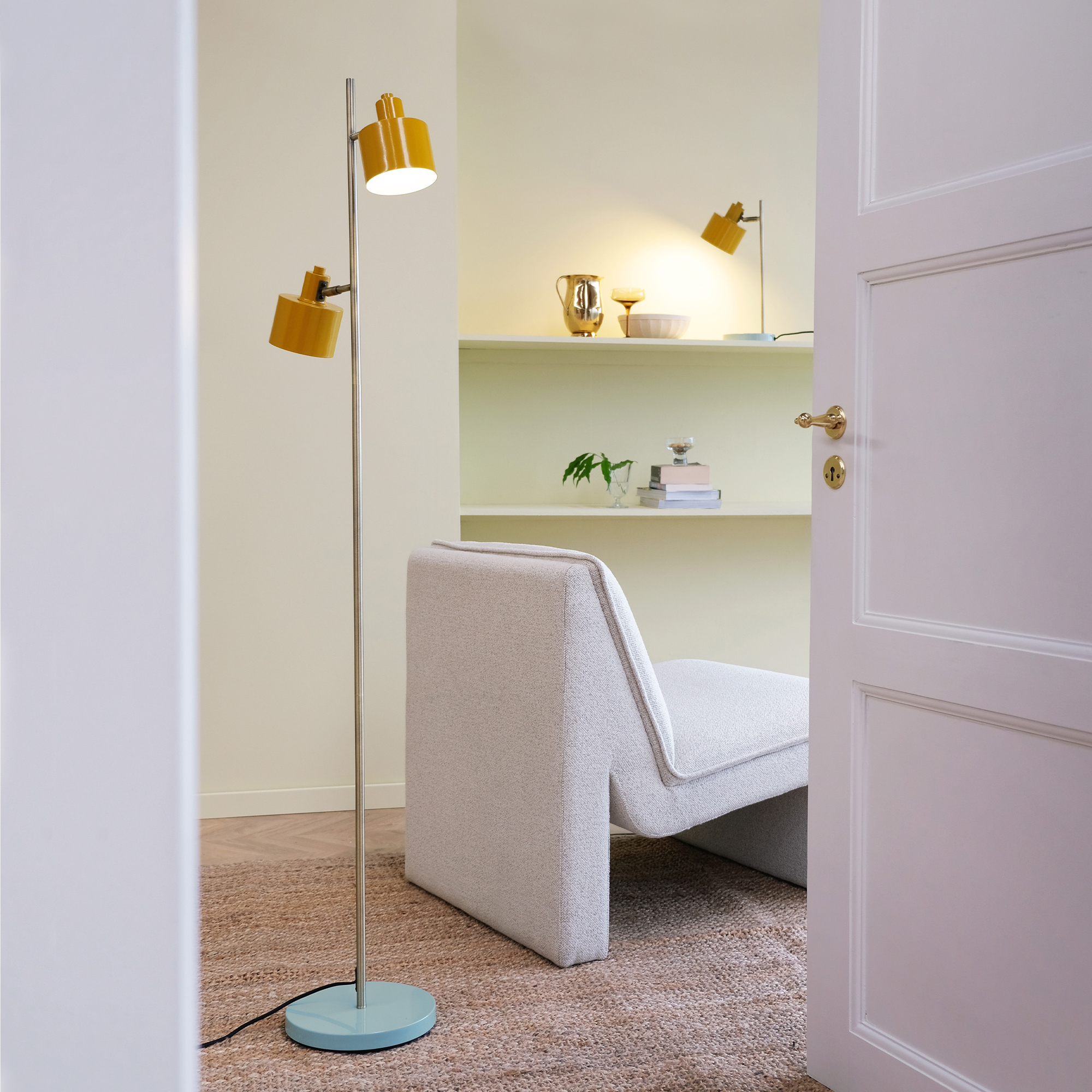 Golvlampa Dyberg Larsen Ocean