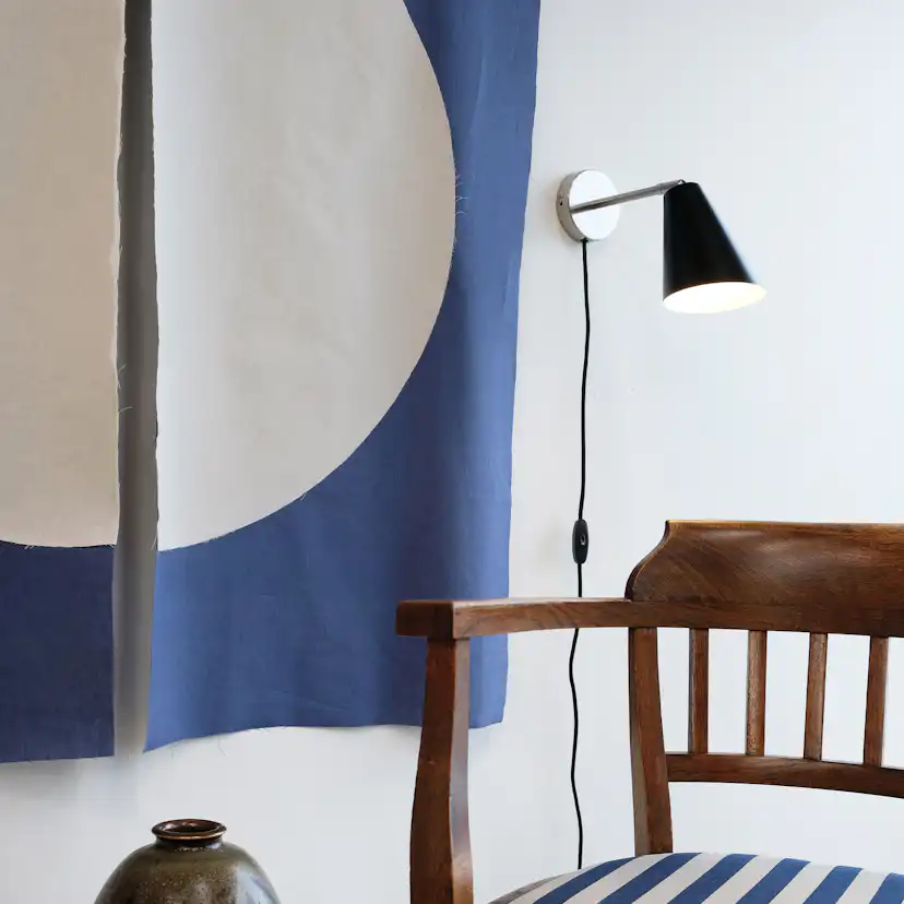 Vägglampa Dyberg Larsen Oswald