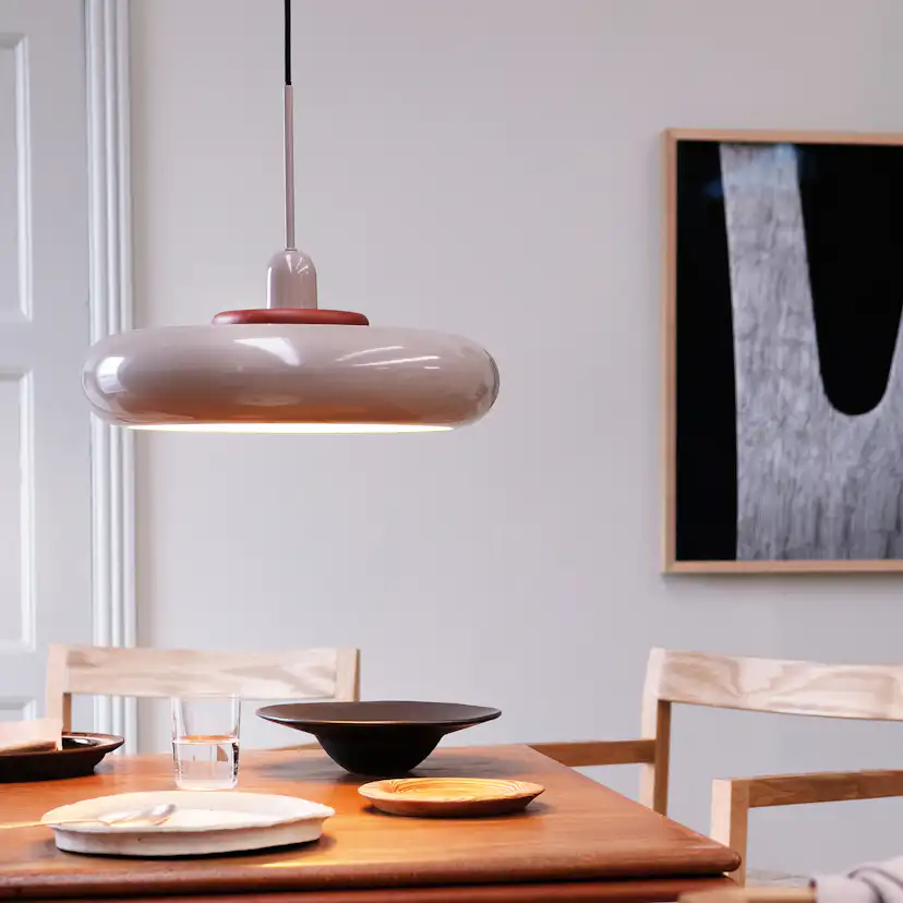 Taklampa Dyberg Larsen Planet Pendel