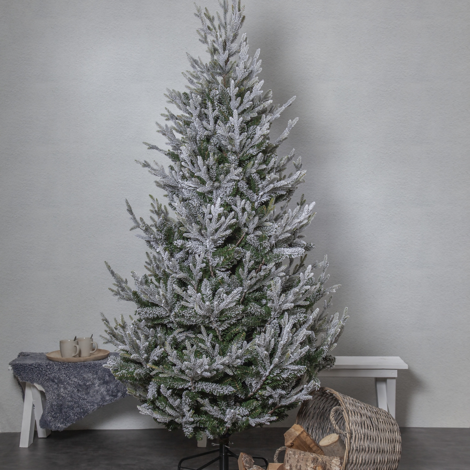 Plastgran Star Trading Uppsala Snow