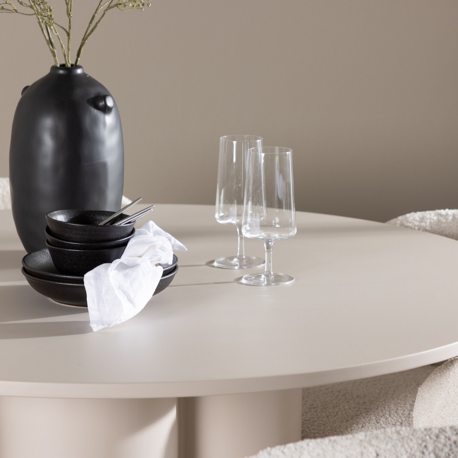 Matbord Venture Home Olivia