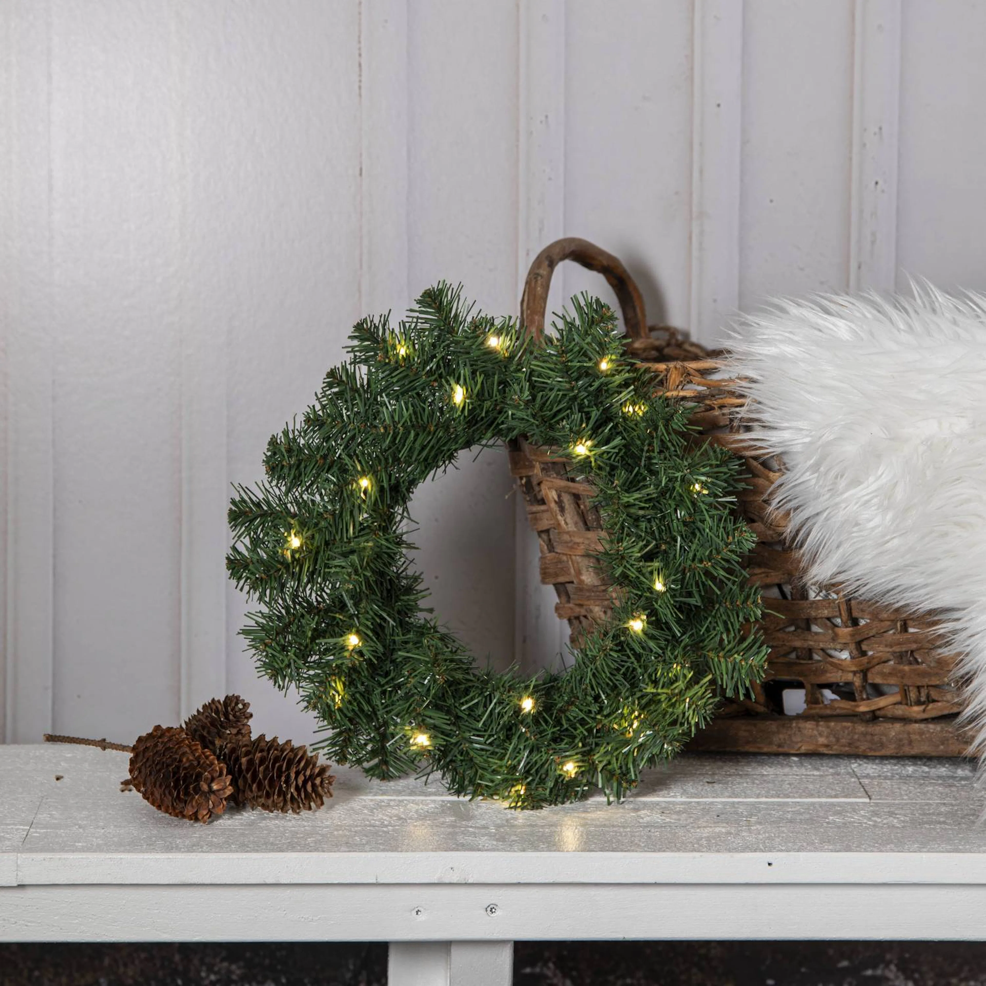 Krans Star Trading Dalbo med LED