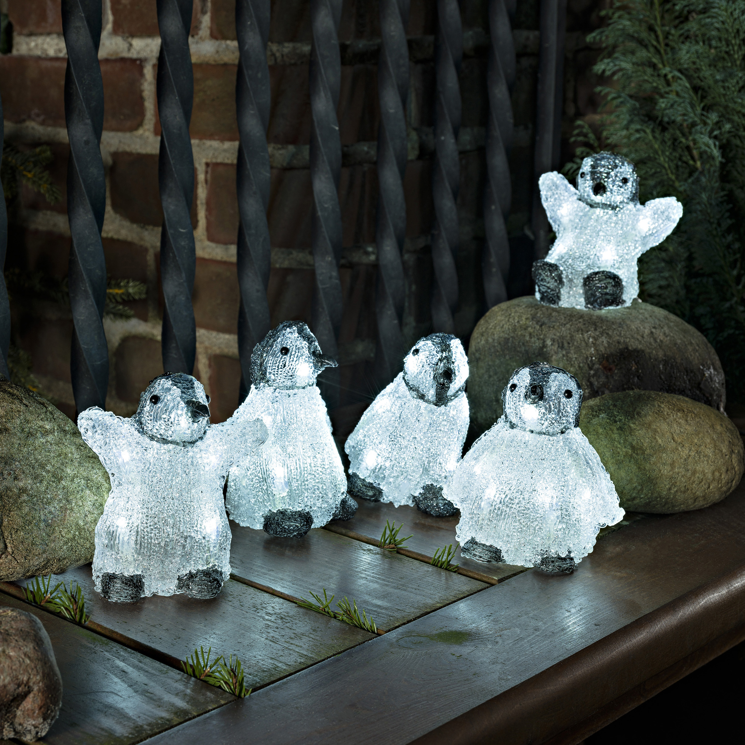 Dekorationsbelysning Gnosjö Konstsmide Pingvinungar 5 st