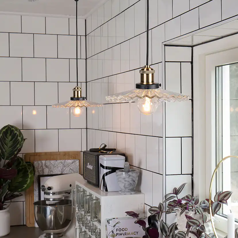 Taklampa Globen Lighting Cobbler Pendel