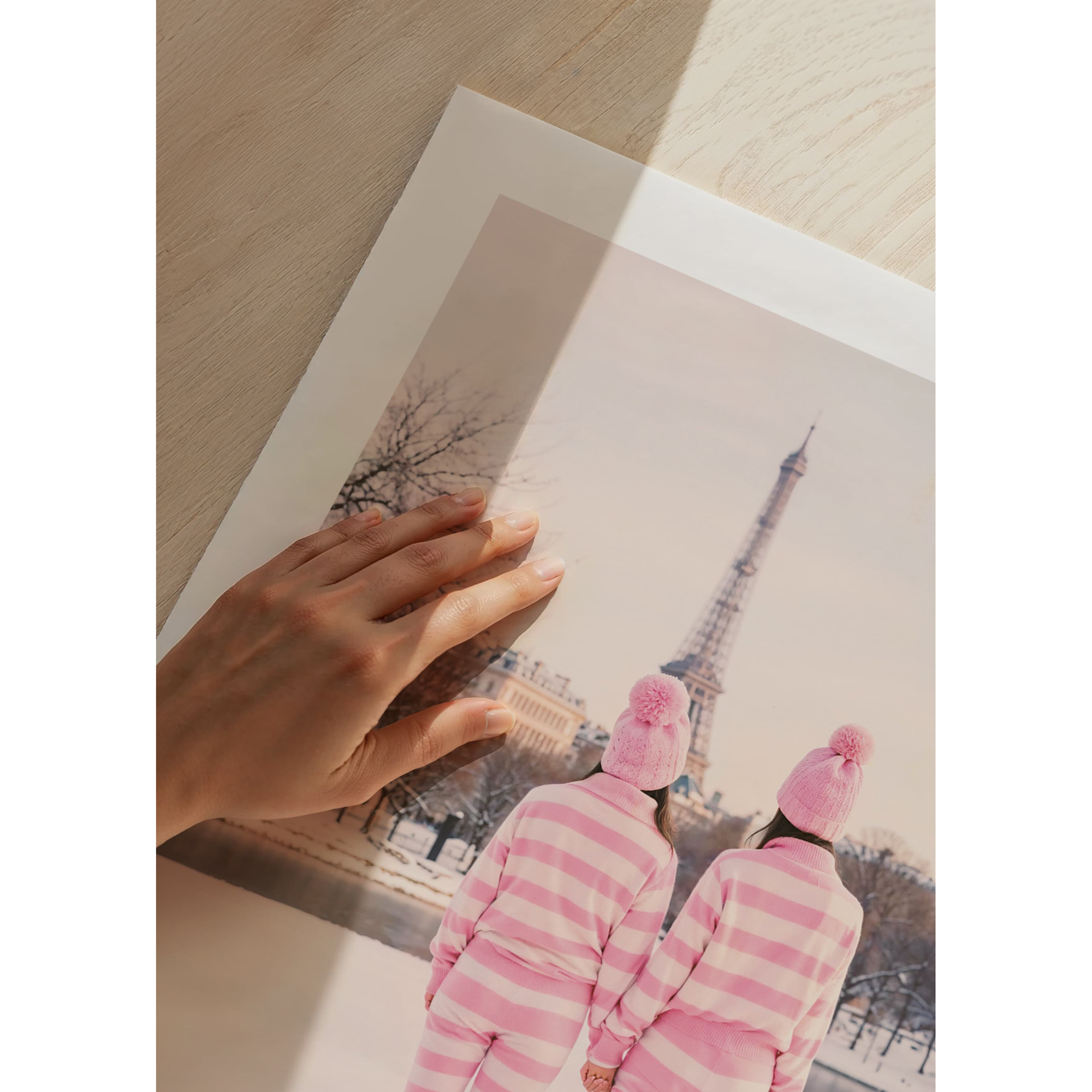 Poster Gallerix In Pajamas By The Eiffel Tower