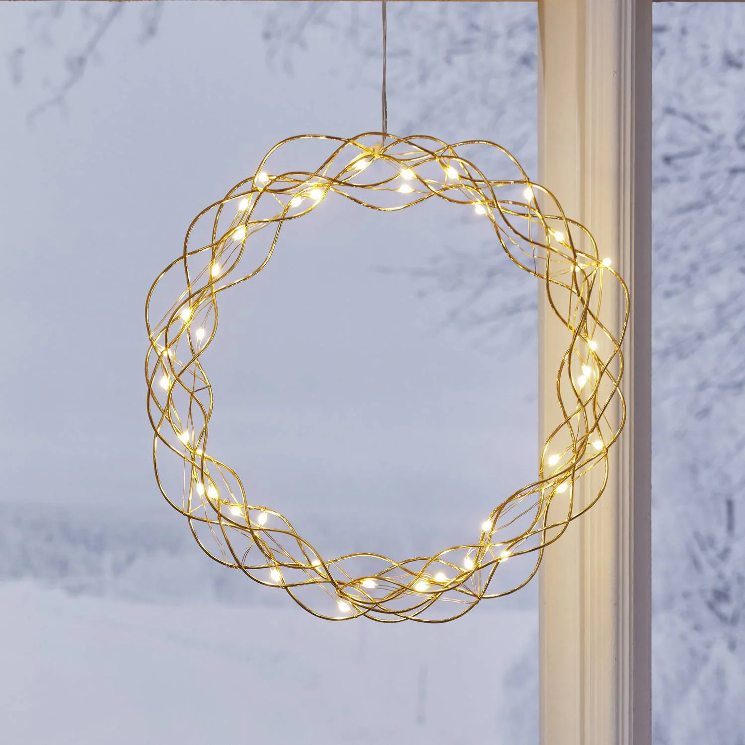 Hängande Dekoration Star Trading Curly Krans med LED 30cm