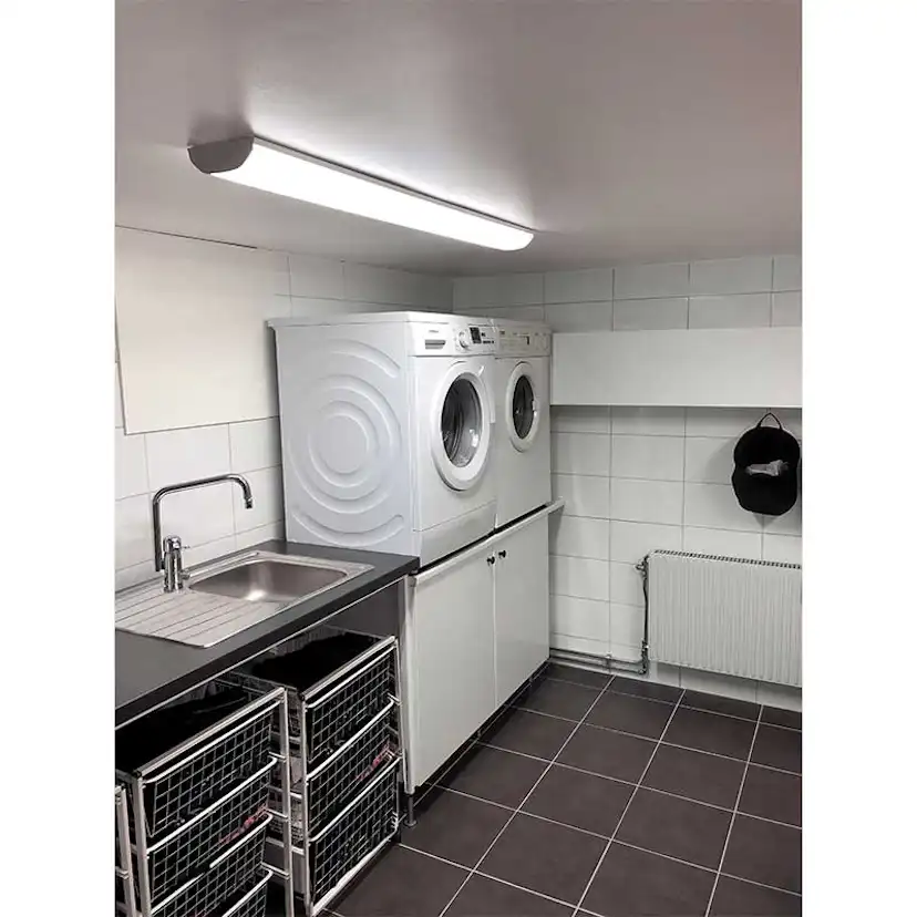 Lysrörsarmatur Westal IP 44