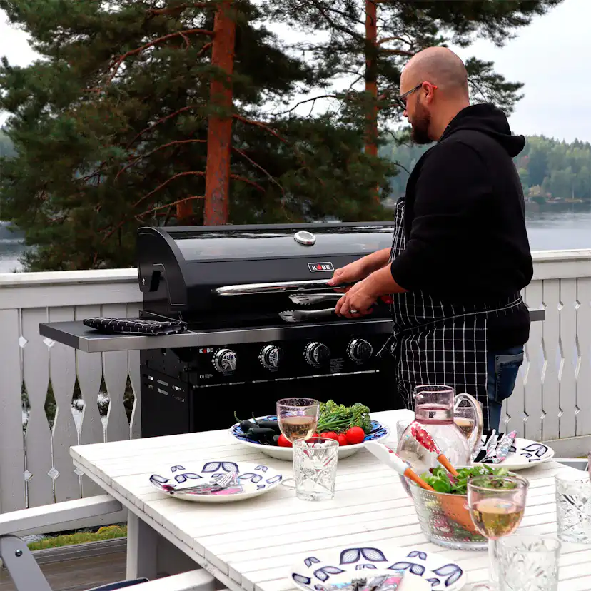Gasolgrill Kobe 6+1 Brännare Svart Med Gaslock