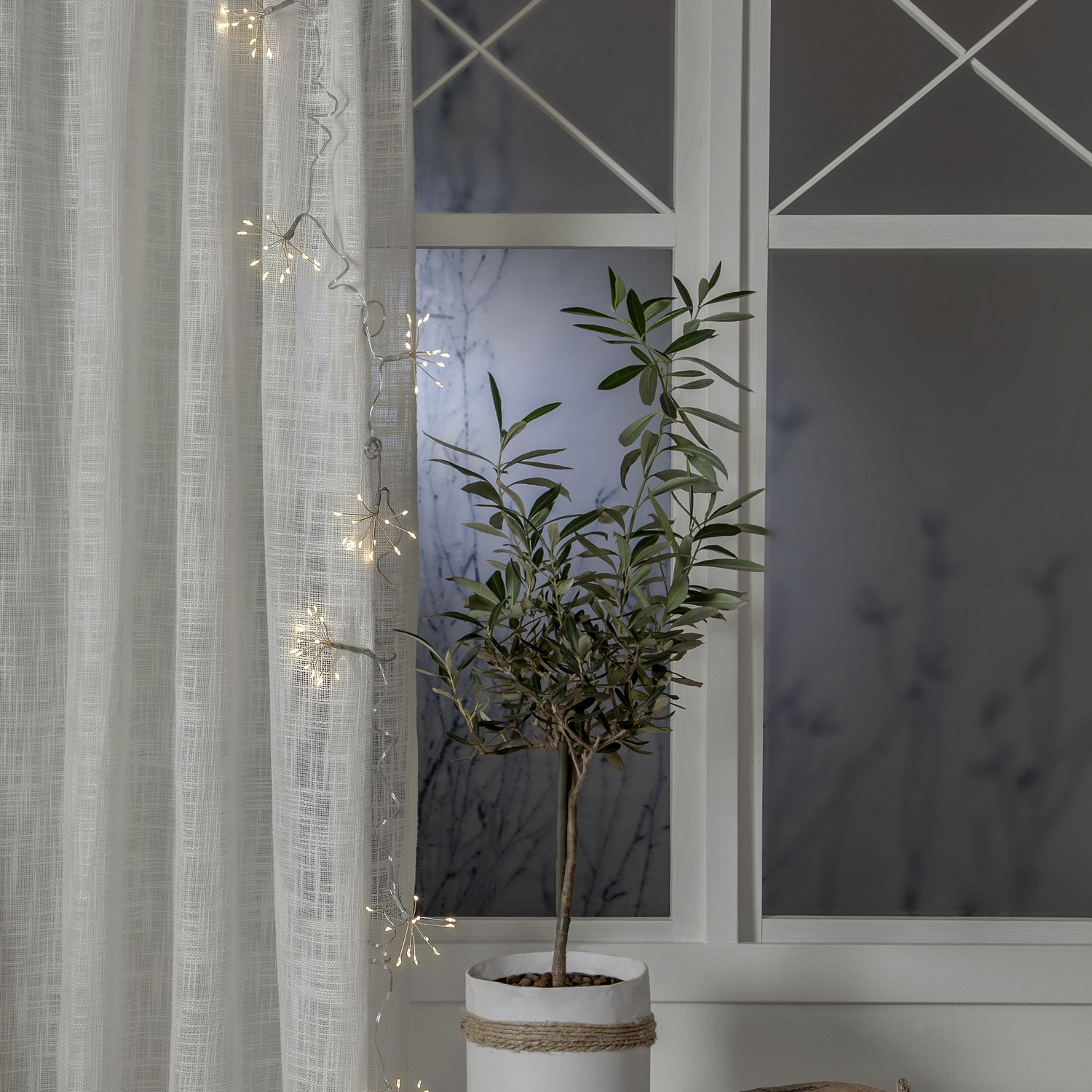 Ljusslinga Star Trading Dew Drop Flower 96L