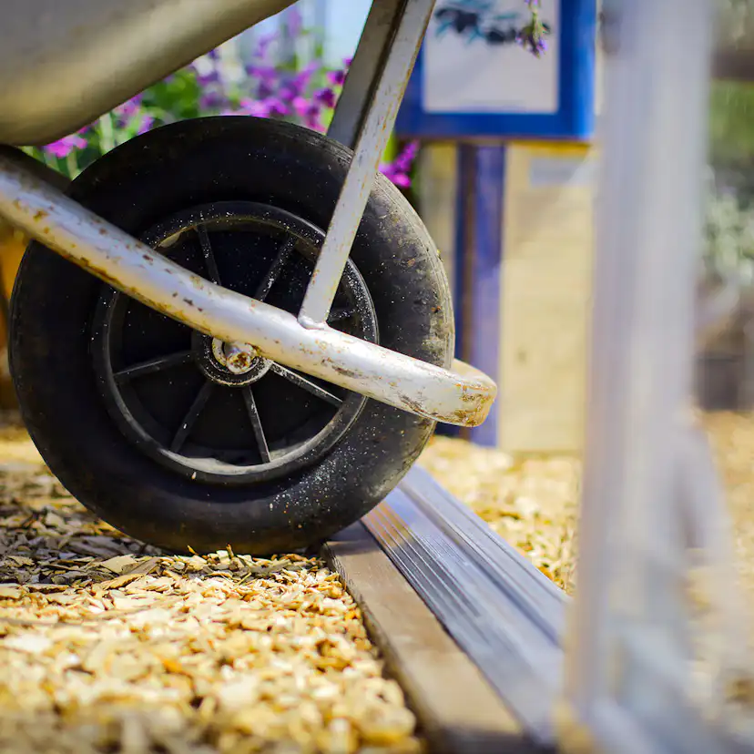 Växthus Canopia by Palram Balance, Aluminiumram med UV-Skyddad Polykarbonat & Ventilationsfönster, 10,8 m²