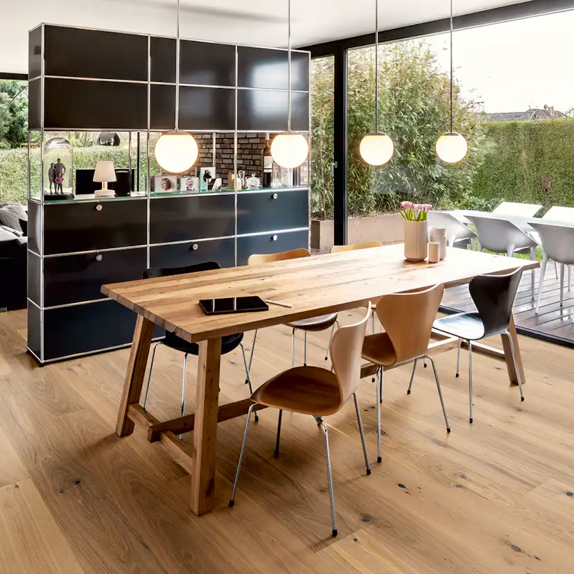 Parkettgolv Berg & Berg Ek XXL Hjärter Borstad Råträ Mattlack 1-Stav