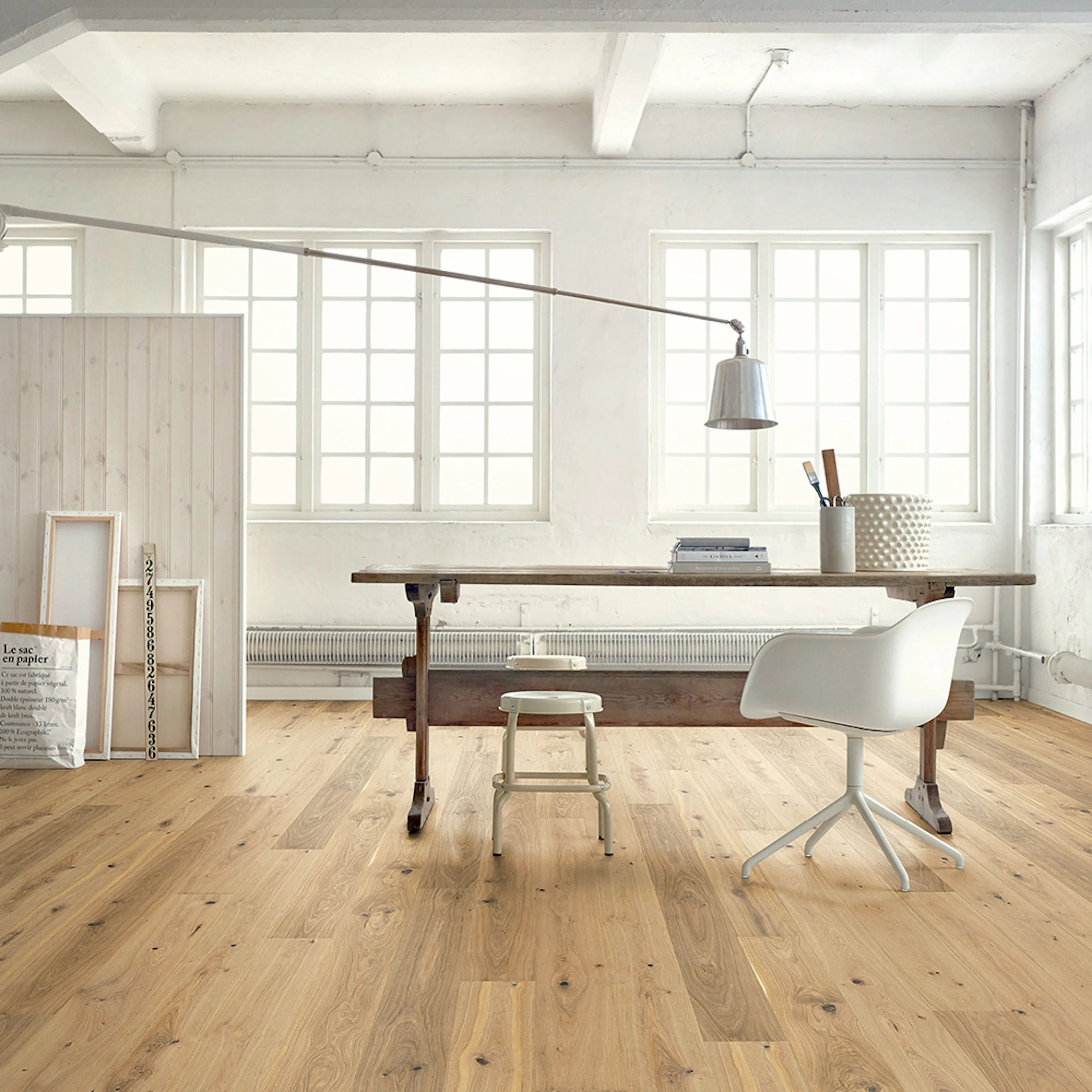 Parkettgolv Berg & Berg Ek XXL Hjärter Borstad Råträ Mattlack 1-Stav