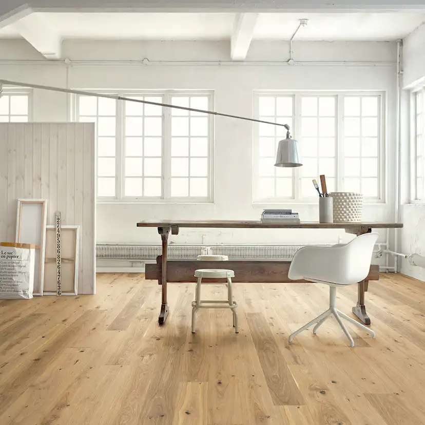 Parkettgolv Berg & Berg Ek XXL Hjärter Borstad Råträ Mattlack 1-Stav