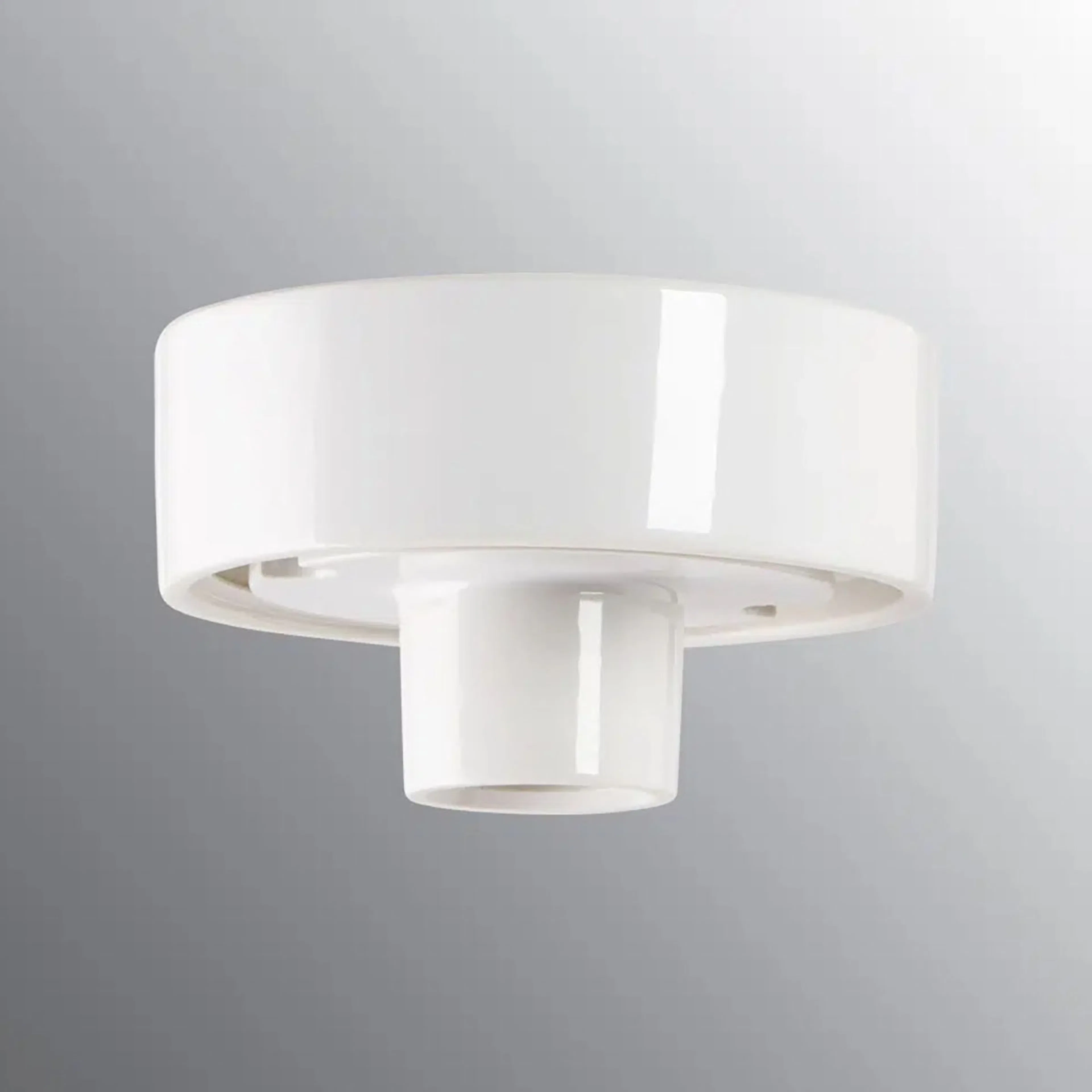 Vägg-/Taklampa Ifö Electric Sockel 123,5 Rak IP44 E27