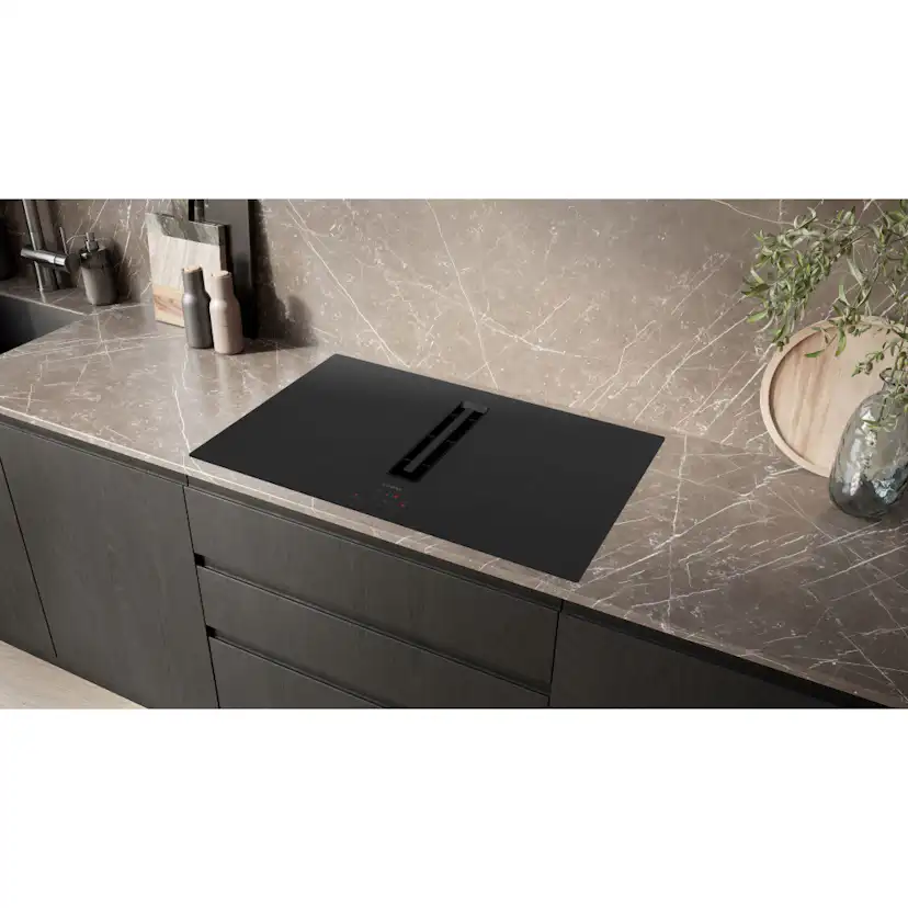 Induktionshäll Siemens iQ300 ED811BS16E med Inbyggd Fläkt Svart