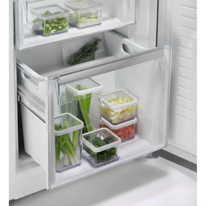 Frysskåp Electrolux LUC4NE23WL NoFrost 175 cm