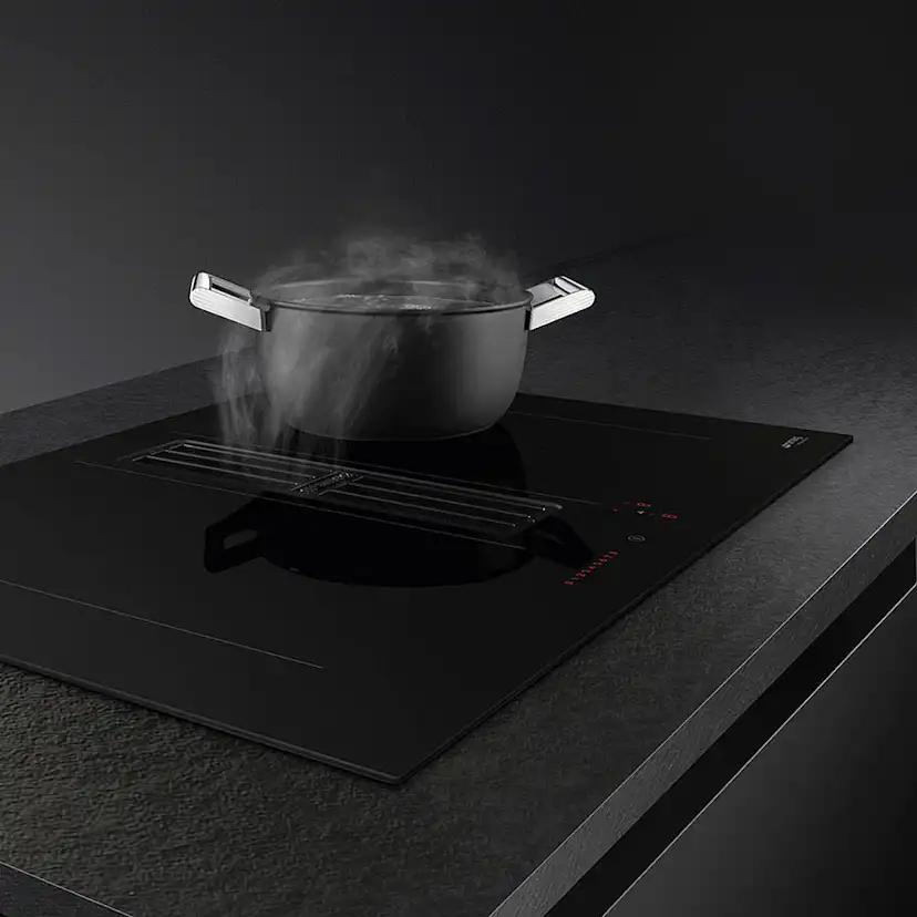 Induktionshäll Smeg HOBD472D2 med Fläkt
