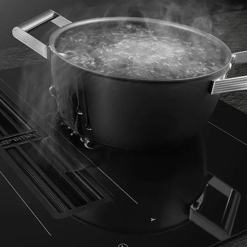 Induktionshäll Smeg HOBD472D2 med Fläkt