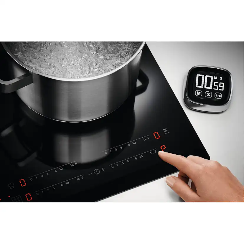 Induktionshäll Electrolux HOI650MI Svart Kraftfull Matlagning