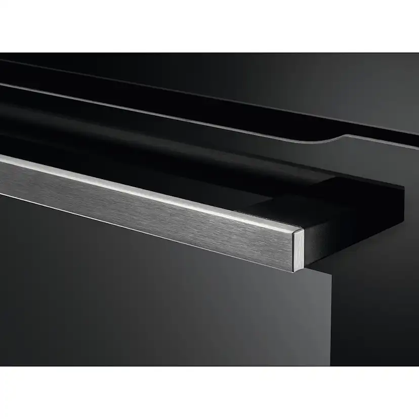 Inbyggnadsugn AEG SteamCrisp BP841K Svart med WiFi och Pyrolytisk Rengöring