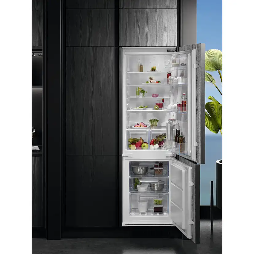 Integrerad Kyl-Frys AEG OSC6N181ES TwinTech® No Frost