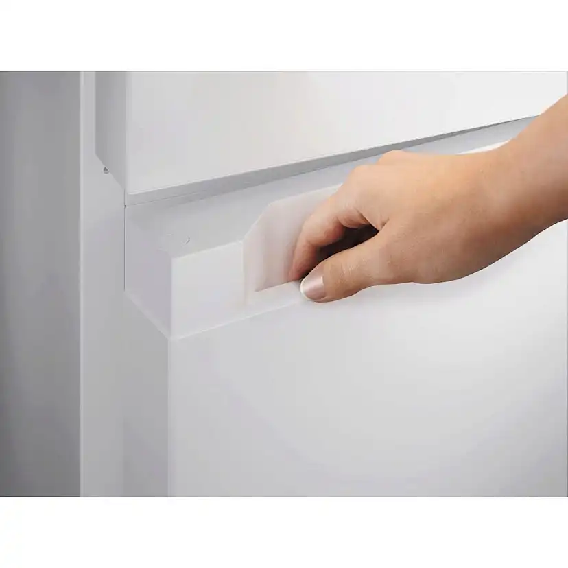 Fristående Kyl och Frys Electrolux LNT6MD32W TwinTech® No Frost