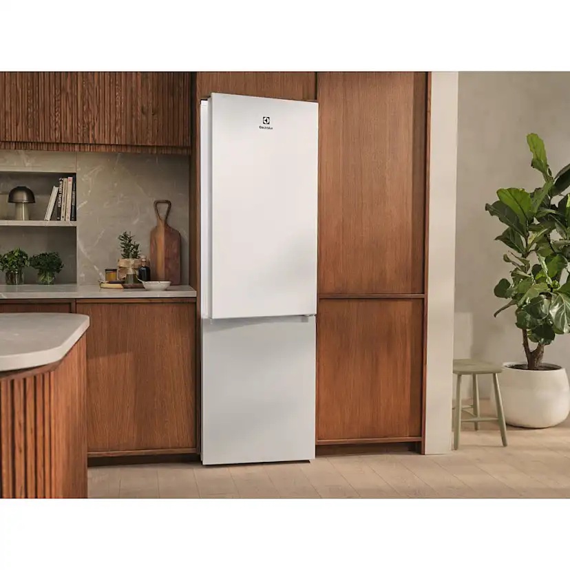 Fristående Kyl och Frys Electrolux LNT6MD32W TwinTech® No Frost