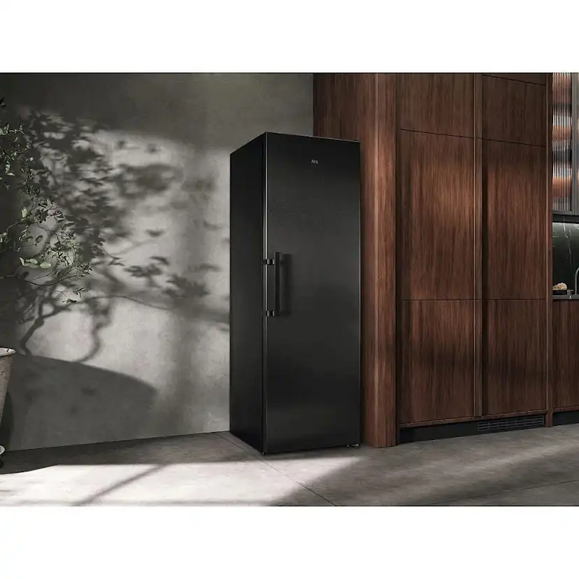 Fristående Kylskåp AEG ORK8M391DL Svart med Cooling 360° och CustomFlex®