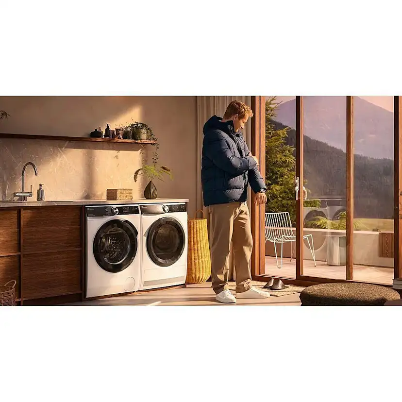 Värmepumpstumlare AEG SensiDry® TR702G84G med Energisparande Teknik Vit