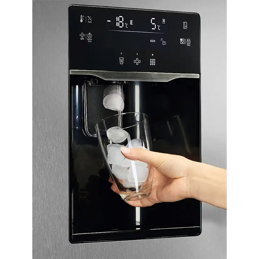 Kyl & Frys Side by Side Electrolux EAI6HD57U0 Rostfri med Is- och Vattendispenser