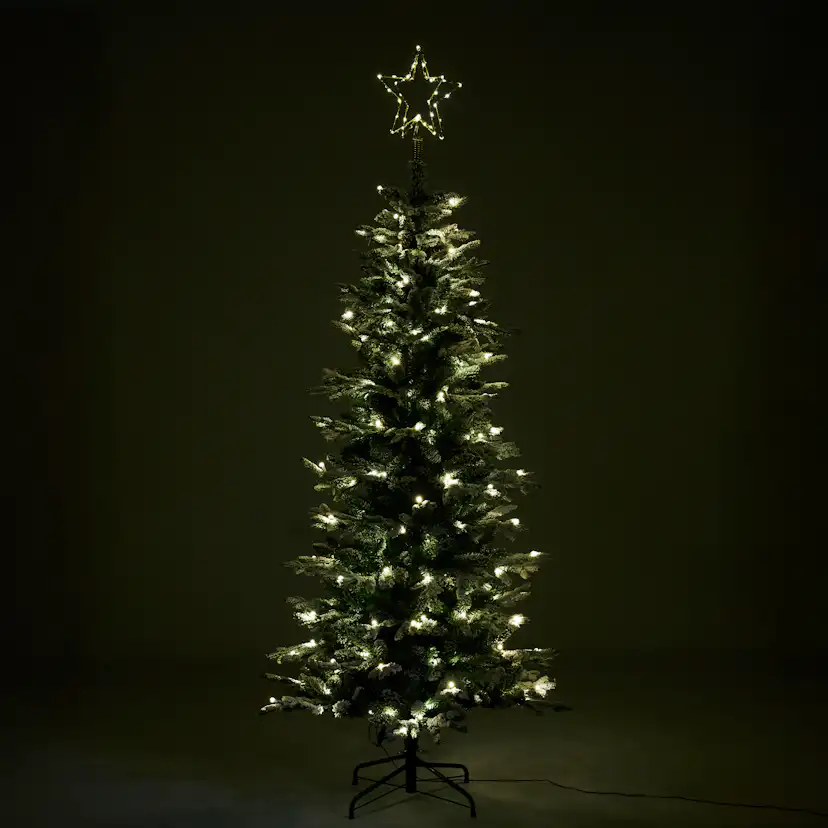 Plastgran Nordic Winter Smal Julgran med Snö 180x86 cm med LED-Belysning