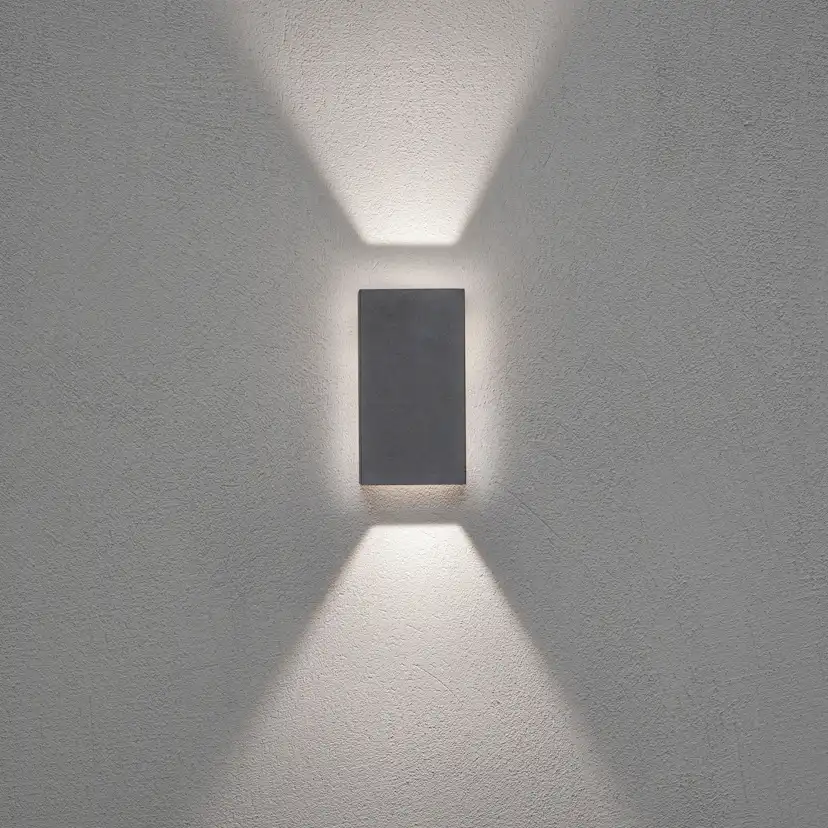 Vägglykta Gnosjö Konstsmide Cremona Upp/Ned/Bak 3X3W High Power LED